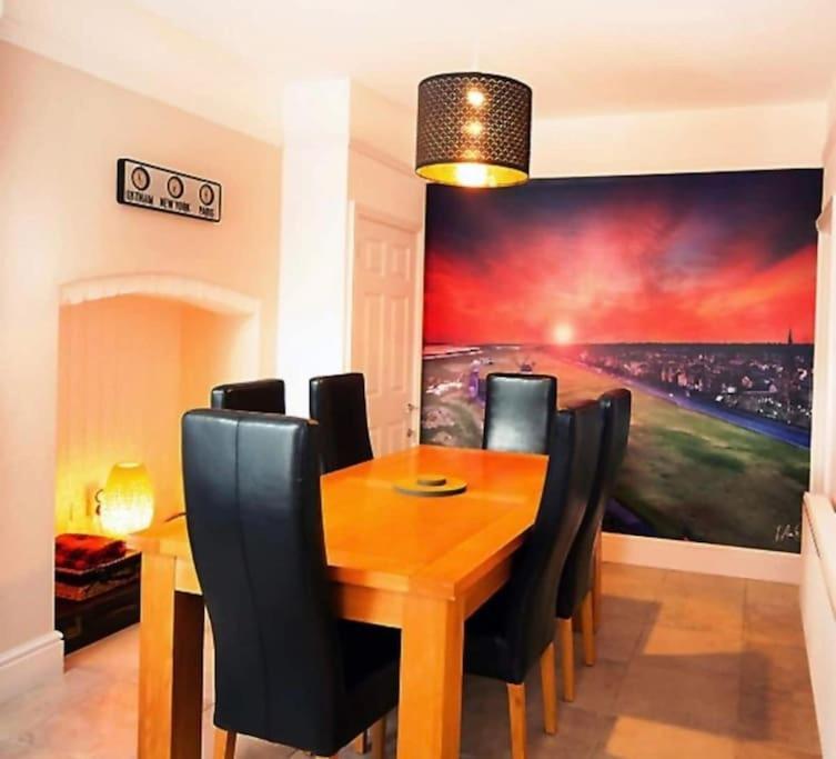 Sunny Seaside Beach House Lytham Centre Sleeps 8 Lytham St. Annes Eksteriør bilde