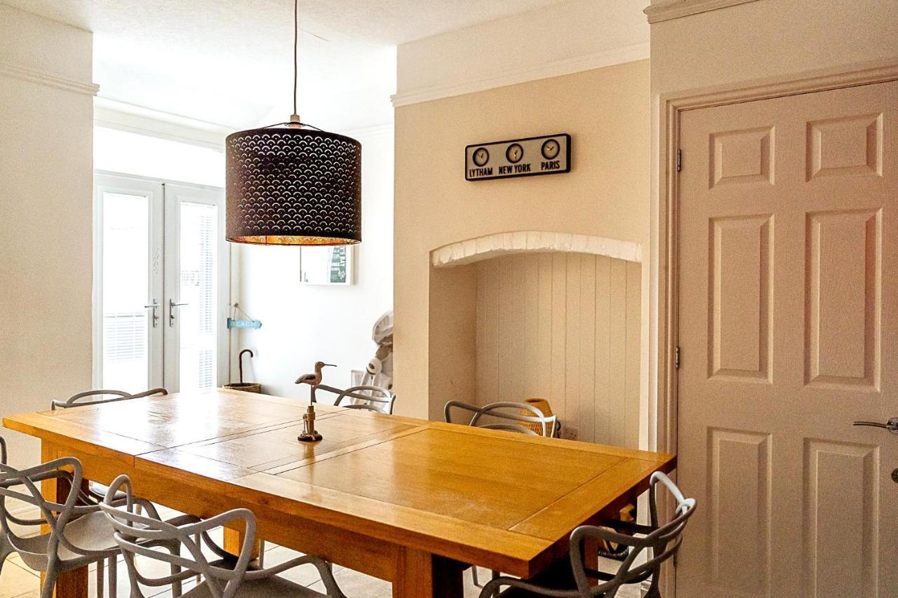 Sunny Seaside Beach House Lytham Centre Sleeps 8 Lytham St. Annes Eksteriør bilde